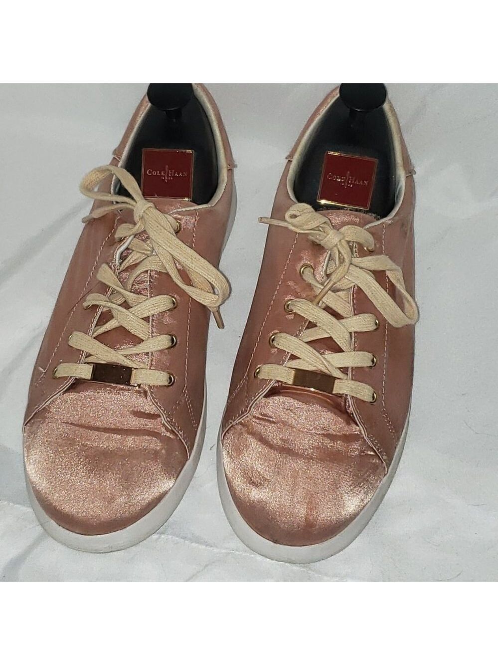 Ladies HEAVENLY SOLES Pink Satin Sneakers w/Gold detail on Laces. Size 6E (8 US)